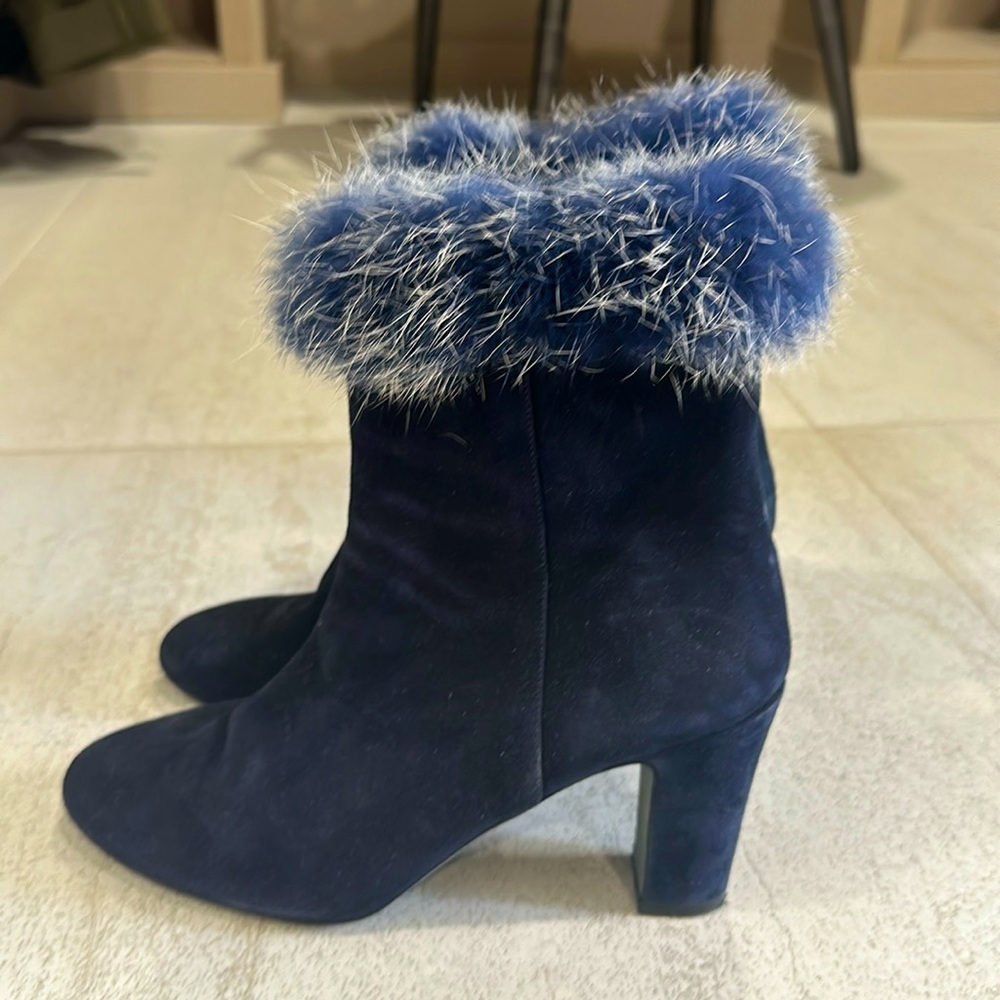 Navy suede boots with fur ankle detail